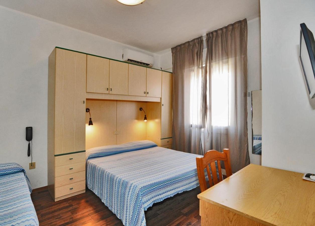 Hotel Antonella Caorle Buitenkant foto