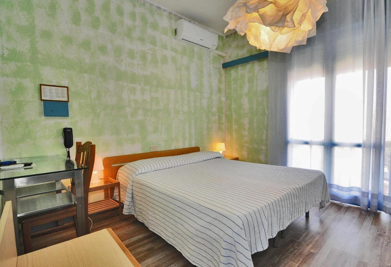 Hotel Antonella Caorle Buitenkant foto