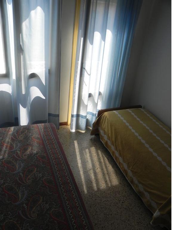 Hotel Antonella Caorle Kamer foto