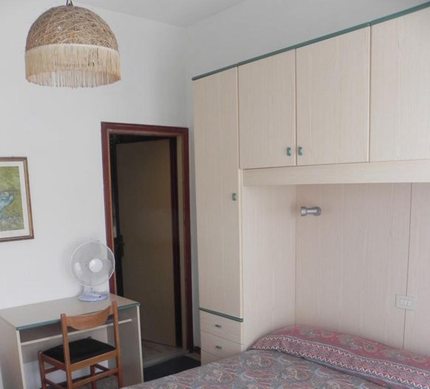 Hotel Antonella Caorle Kamer foto